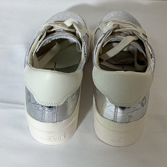 NWT DOLCE VITA Zayne 360 Sneaker Silver Size 7 - Picture 6 of 11